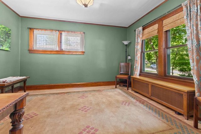 1503 S MEMORIAL DRIVE, Appleton, WI 54915