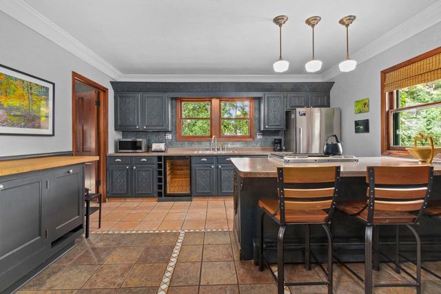 1503 S MEMORIAL DRIVE, Appleton, WI 54915