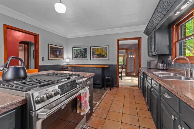 1503 S MEMORIAL DRIVE, Appleton, WI 54915