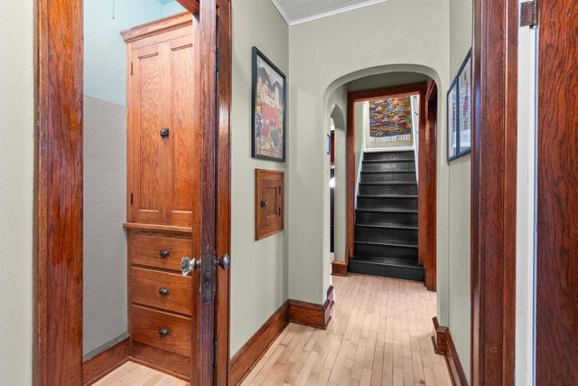 1503 S MEMORIAL DRIVE, Appleton, WI 54915