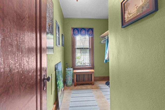 1503 S MEMORIAL DRIVE, Appleton, WI 54915