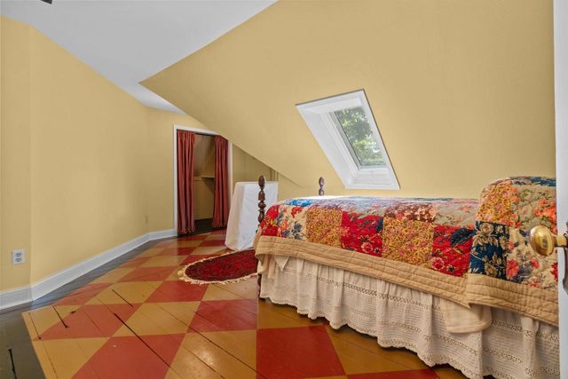 1503 S MEMORIAL DRIVE, Appleton, WI 54915