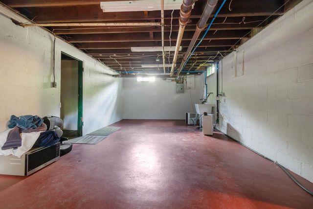 1503 S MEMORIAL DRIVE, Appleton, WI 54915