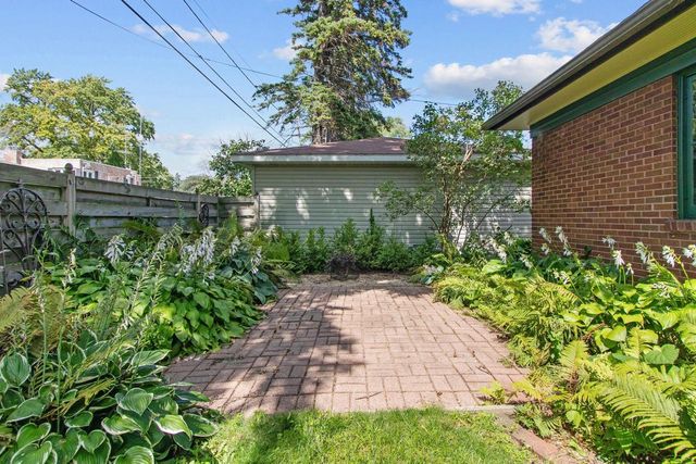 1503 S MEMORIAL DRIVE, Appleton, WI 54915