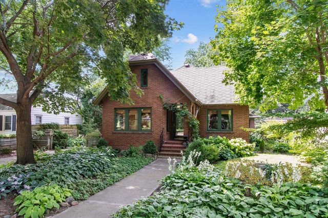 1503 S MEMORIAL DRIVE, Appleton, WI 54915