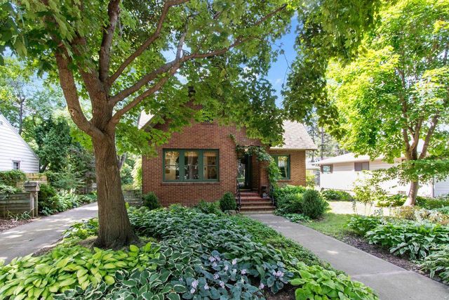 1503 S MEMORIAL DRIVE, Appleton, WI 54915