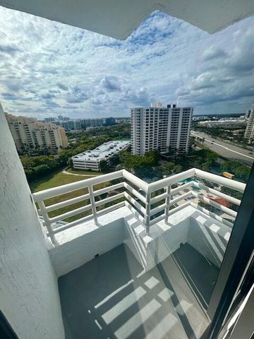 3300 NE 192 Street 1901, Aventura, FL 33180