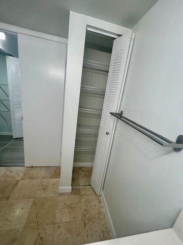 3300 NE 192 Street 1901, Aventura, FL 33180