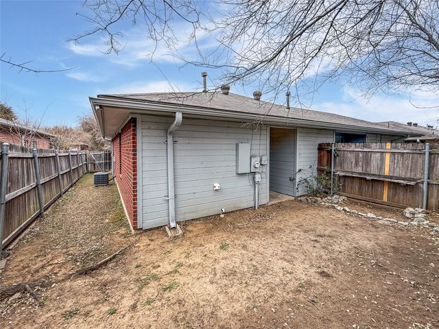 834 Mirabell Court, Arlington, TX 76015