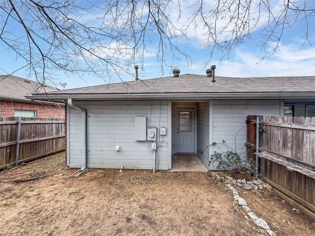 834 Mirabell Court, Arlington, TX 76015