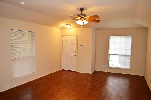 834 Mirabell Court, Arlington, TX 76015