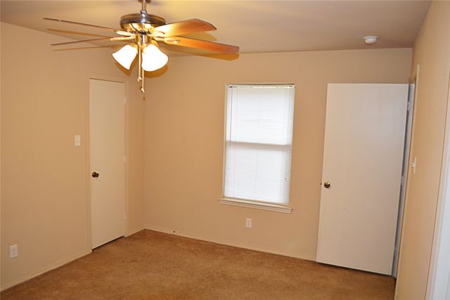 834 Mirabell Court, Arlington, TX 76015