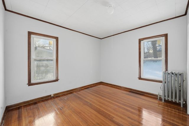 7-9 Glendell Ter, Springfield, MA 01108