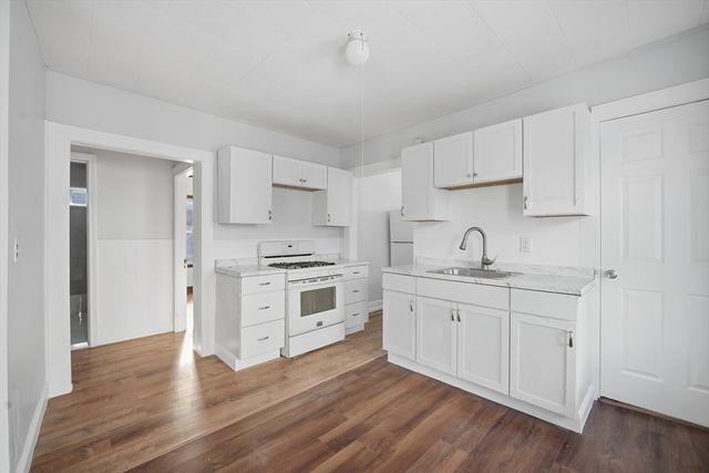 7-9 Glendell Ter, Springfield, MA 01108