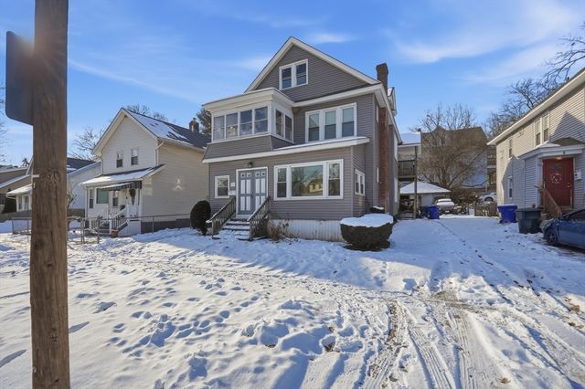7-9 Glendell Ter, Springfield, MA 01108