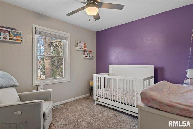 550 S 1ST Street, Sherman, IL 62684