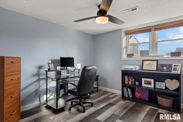 550 S 1ST Street, Sherman, IL 62684