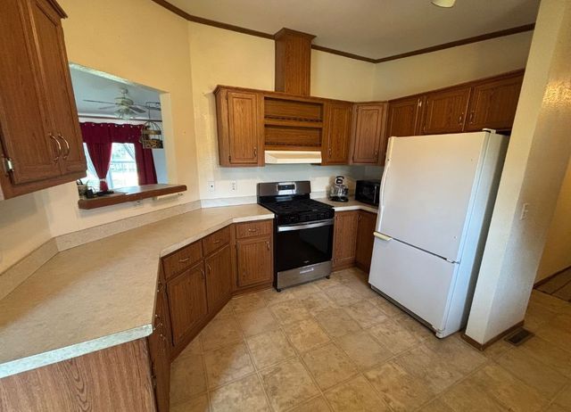 323 W Logan Street, Osceola, IA 50213