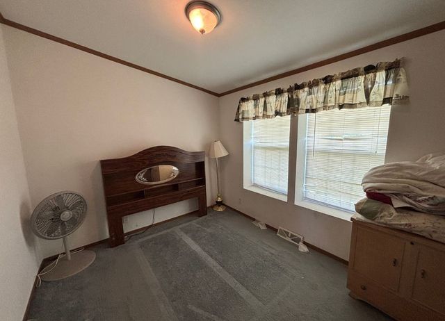 323 W Logan Street, Osceola, IA 50213