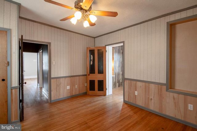 40 W WYOMISSING AVE, Mohnton, PA 19540