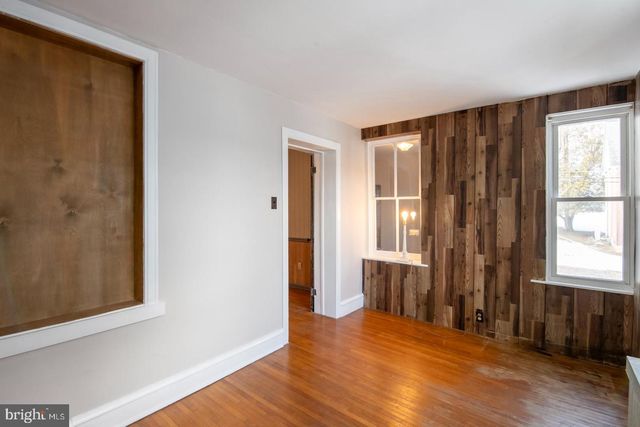 40 W WYOMISSING AVE, Mohnton, PA 19540