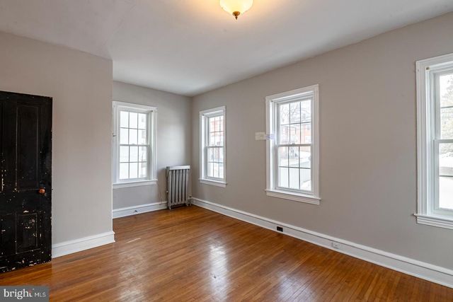 40 W WYOMISSING AVE, Mohnton, PA 19540