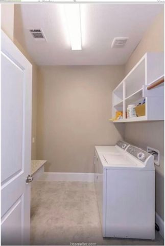 2513 Hailes Lane, College Station, TX 77845