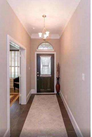 2513 Hailes Lane, College Station, TX 77845