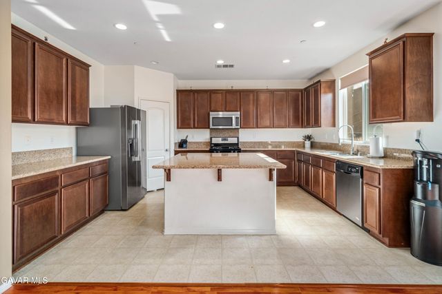 3424 Stetson Avenue, Rosamond, CA 93560