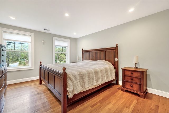 87 Payson Rd, Brookline, MA 02467
