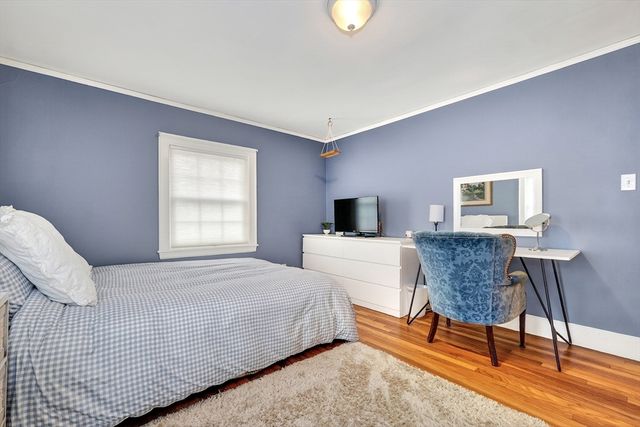 87 Payson Rd, Brookline, MA 02467