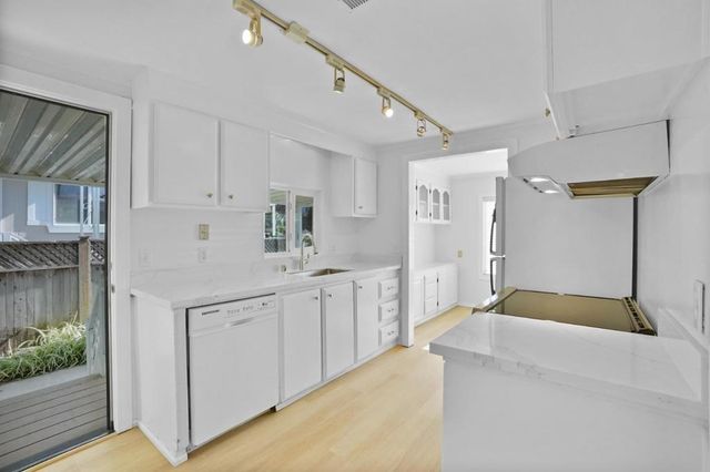 7 Seashell Circle, Half Moon Bay, CA 94019