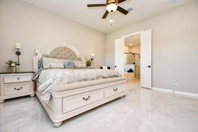 940 Chisos Street, Webster, TX 77598