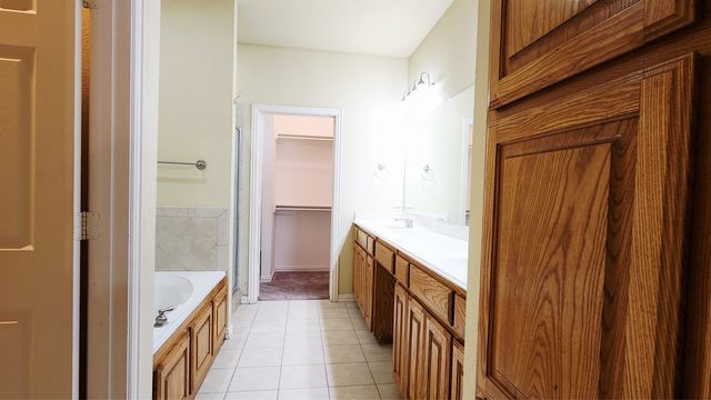 678 S Charles Street, Lewisville, TX 75057