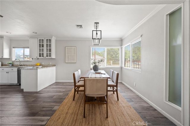 7027 Gloria Avenue, Lake Balboa, CA 91406