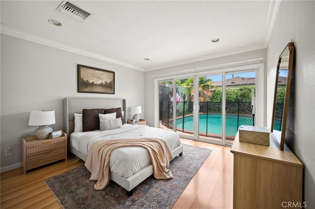 7027 Gloria Avenue, Lake Balboa, CA 91406