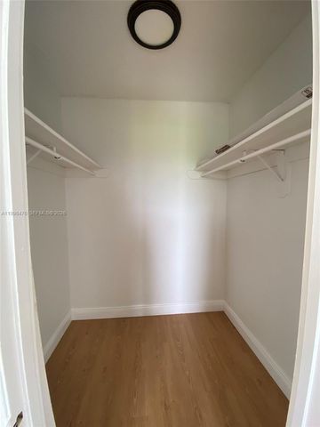 494 NW 165th St Rd C-601, Miami, FL 33169