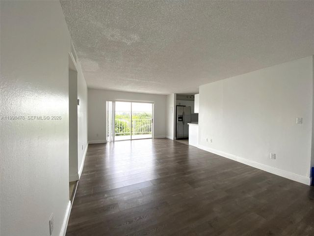 494 NW 165th St Rd C-601, Miami, FL 33169