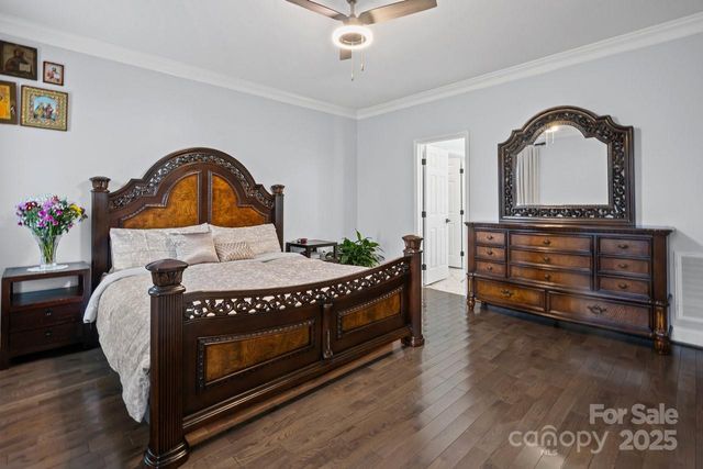 3670 9th Street Drive NE, Hickory, NC 28601