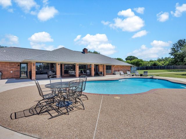 10401 Lisa Jean Drive, Crowley, TX 76036