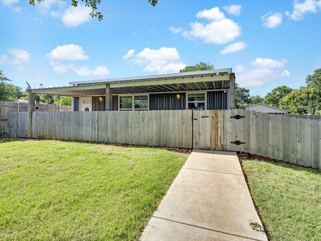 10401 Lisa Jean Drive, Crowley, TX 76036
