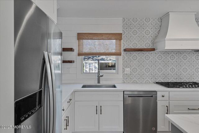 525 Riverwood Avenue, Point Pleasant, NJ 08742