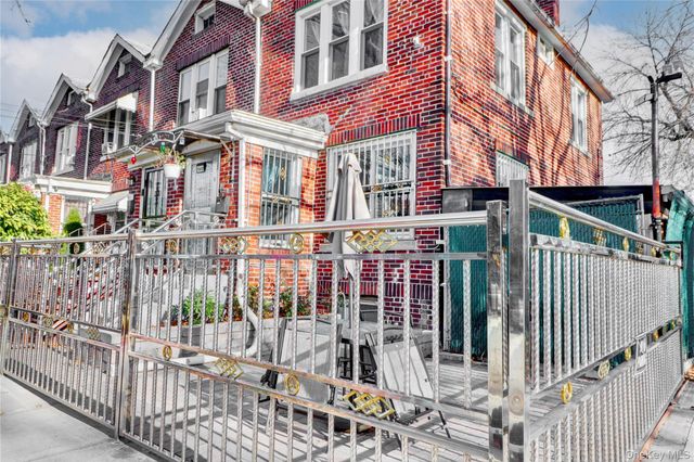 11483 145th Street, Jamaica South, NY 11436