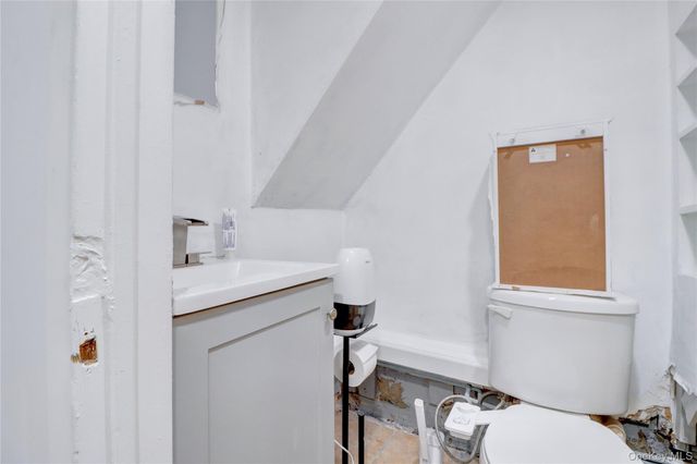 11483 145th Street, Jamaica South, NY 11436