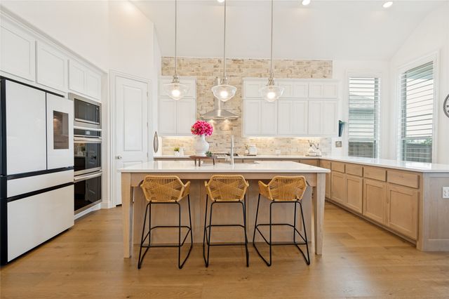 2133 Longspur Drive, Fort Worth, TX 76008