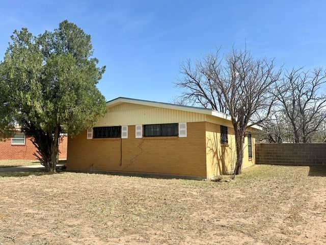 2710 Brazos Ave, Odessa, TX 79764