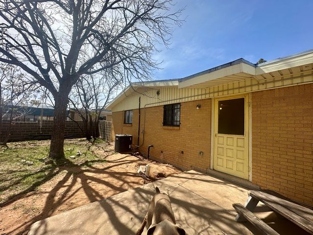 2710 Brazos Ave, Odessa, TX 79764