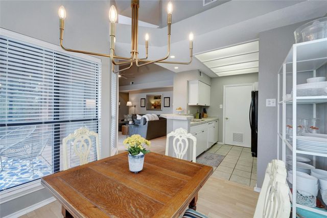 4711 Spicewood Springs RD 1-201, Austin, TX 78759