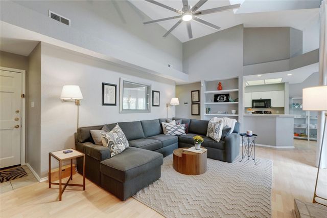4711 Spicewood Springs RD 1-201, Austin, TX 78759