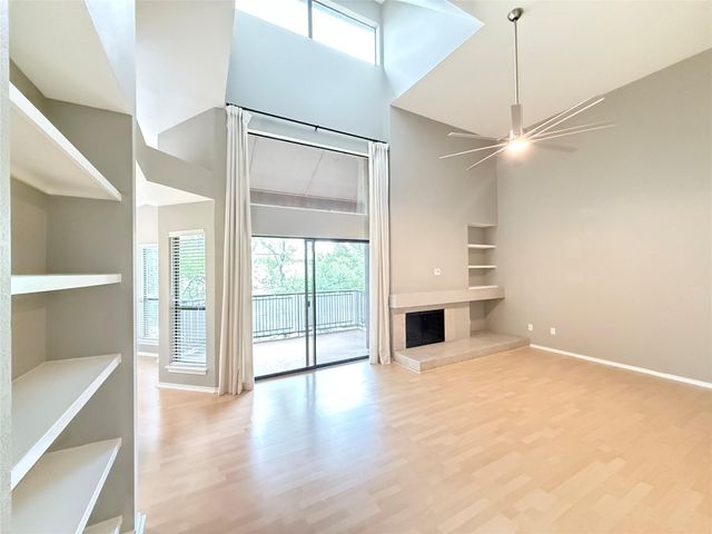 4711 Spicewood Springs RD 1-201, Austin, TX 78759